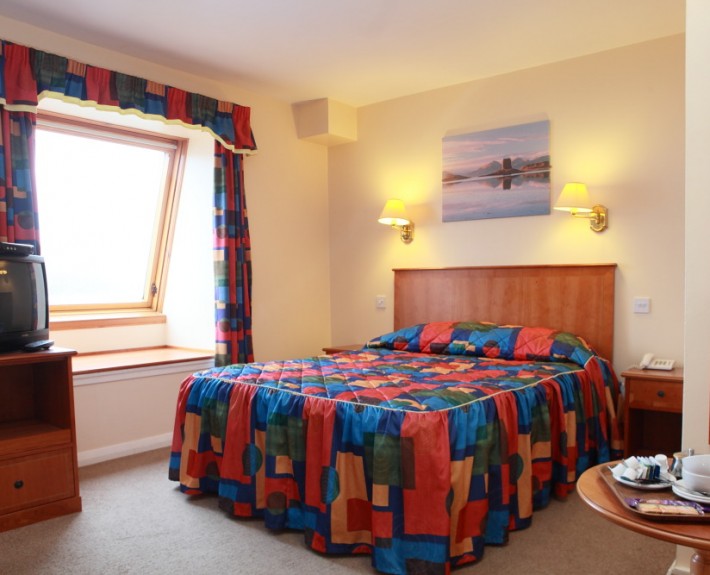 muthufortwilliamhotelbedroom