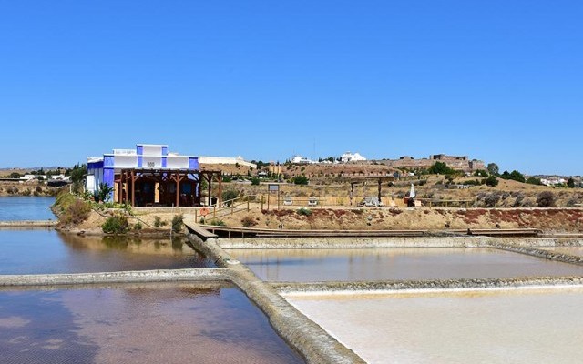 Salinas-Agua-Mae-Castro-Marim-1-933x445