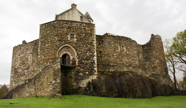 Dunstaffnage_Castle_20080428.jpg