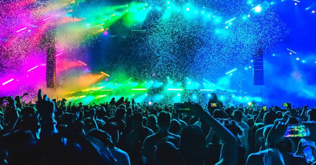 Is Albufeira a party town